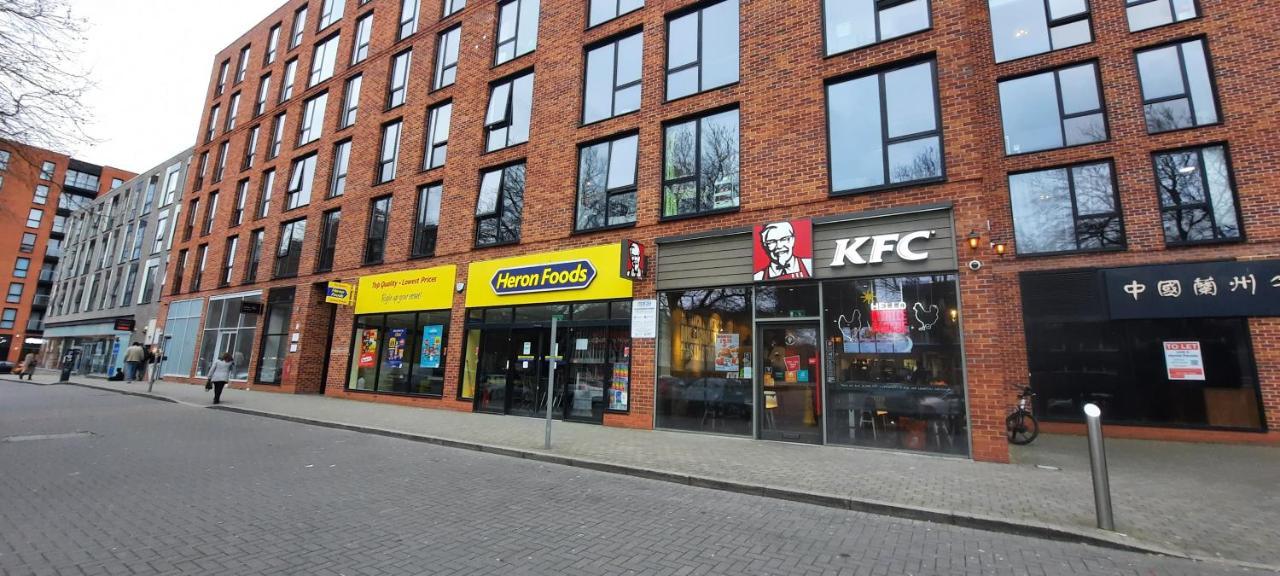Double Bedroom In Liverpool Exterior photo